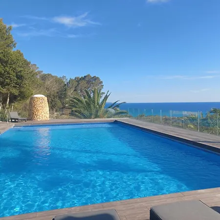 Goldi Con Vistas Al Mar